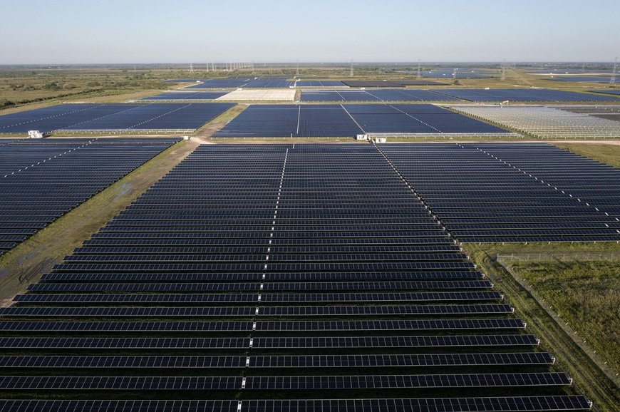 TotalEnergies Starts Up its Largest Utility-Scale Solar Farms with Batteries in the US 